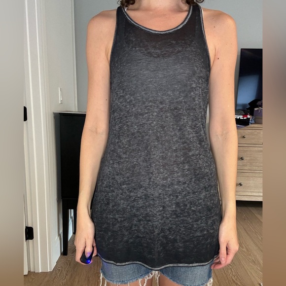 Lot of 3 Mossimo Open Back Tanks - Picture 6 of 10